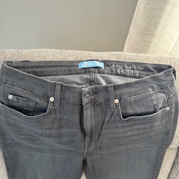 7 For All Mankind grey skinny jeans - Picture 2 of 4